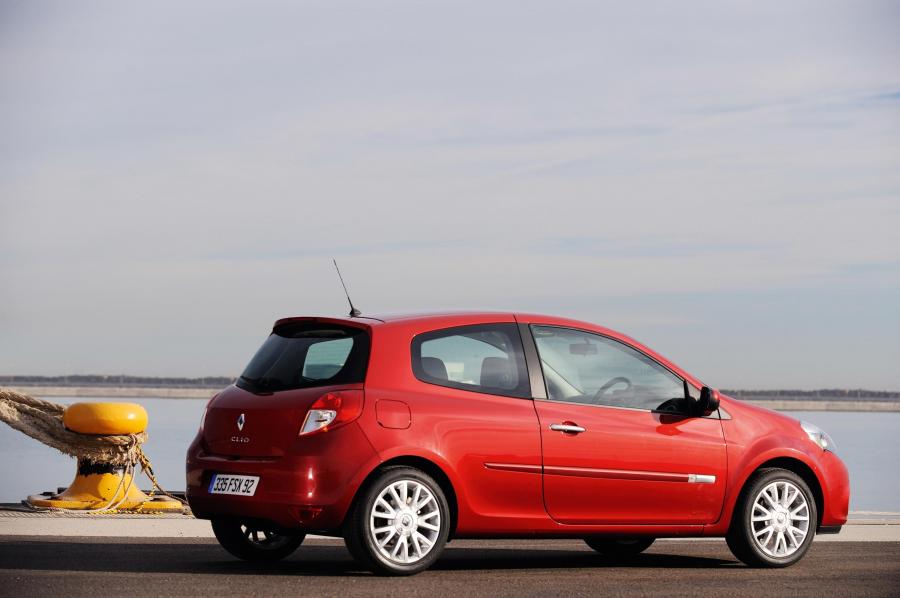  Renault Clio GT 2009 года  (фото 5 из 12)